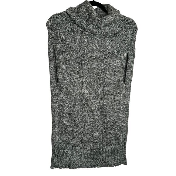 BCBG Maxazria Gray Cable Knit Poncho Sweater S Wool Blend Women's Cozy - Picture 1 of 9